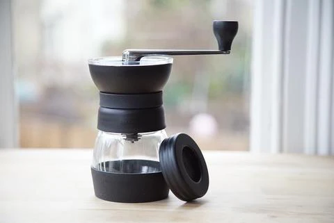Hario Ceramic Coffee mill Skerton Pro - Image 3